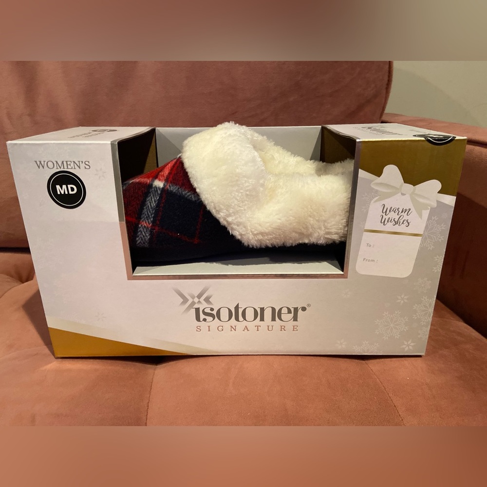Brand new in box Isotoner Signature slippers. Size Medium 6.5-7.5.